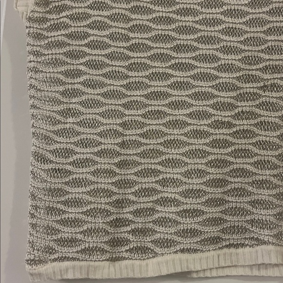 Alice + Olivia White and Silver Knit Top - Picture 7 of 7